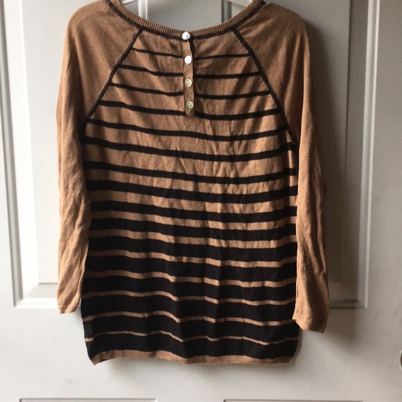 Shirt - Picture 2 of 3